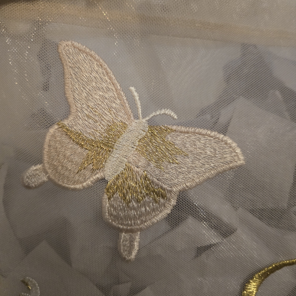 Dior Beige Embroidered Tote with Butterfly Design - Picture 3 of 9